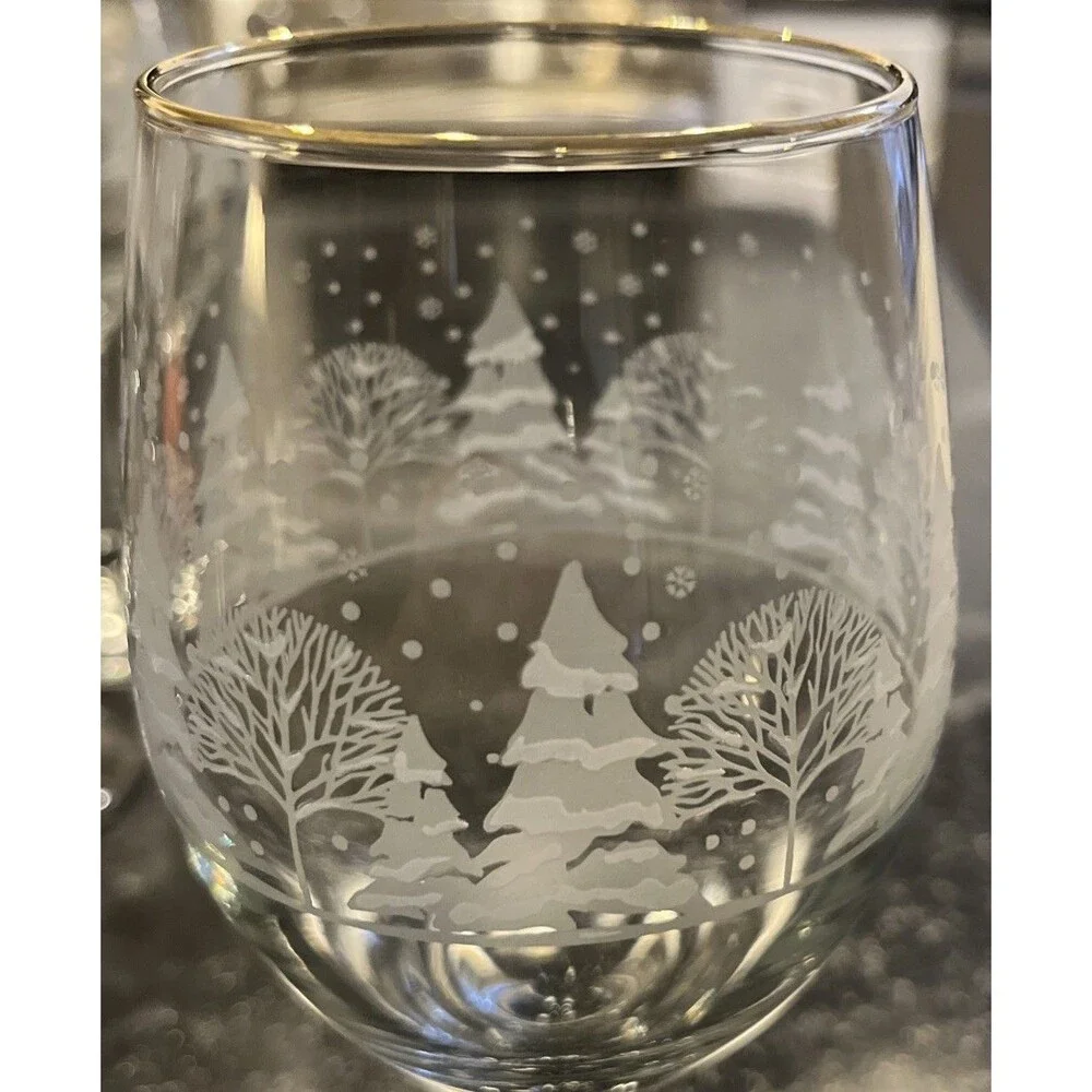 VNTG Set of 6 Winter Wonderland Scene White Frosted Trees Wine Goblets Gold Trim